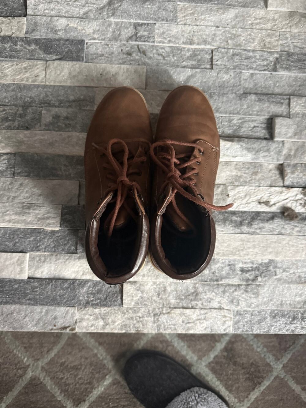 Target Brand Young Man's Boots - Classic Style - 8.5